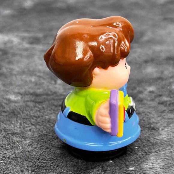 Fisher Price Little People Replacement Figure Boy Cell Phone Letters Bow Tie Bel - Picture 4 of 5